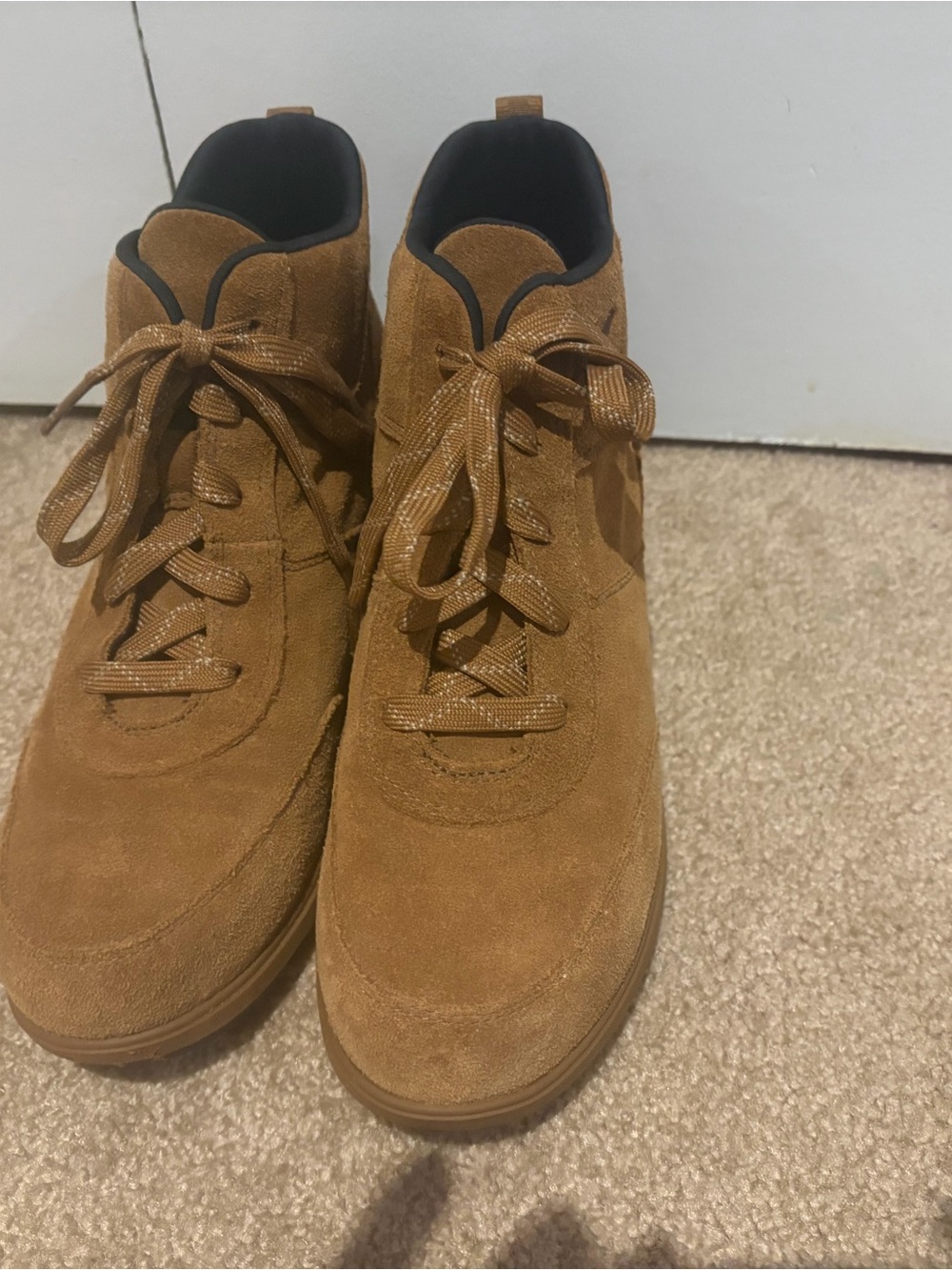 Sorel Evie Sport Lace Tan Suede Boots
Size US 9.5